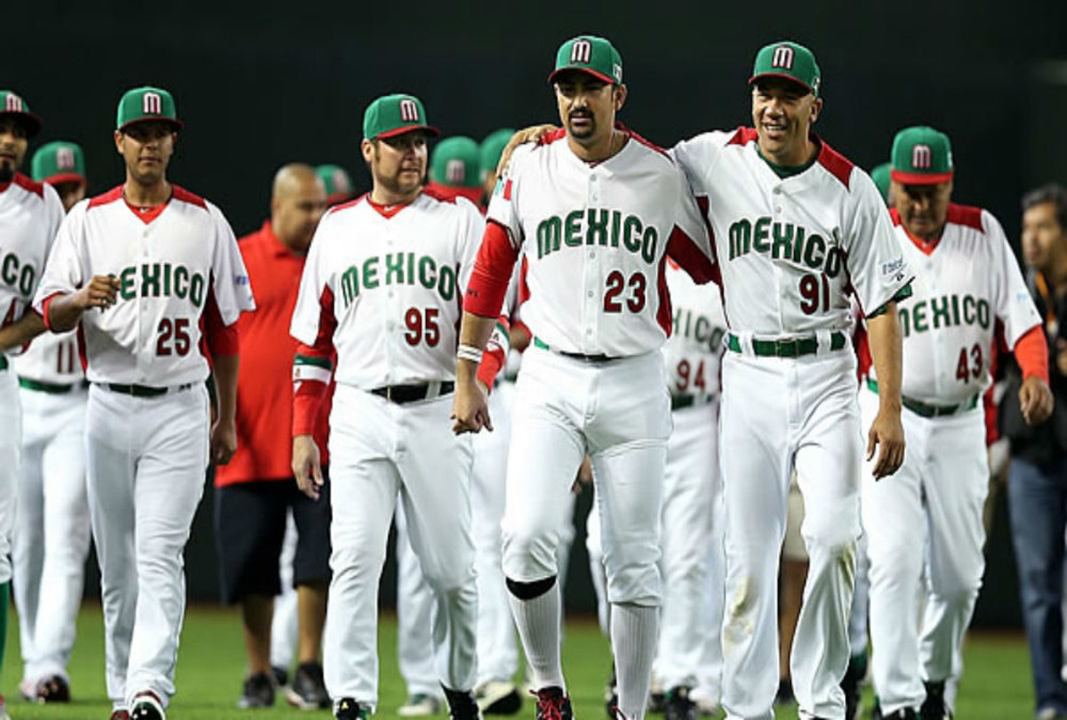 Presentan uniformes de la Selección Mexicana de Beisbol