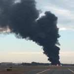 columna-de-humo-elevada-por-accidente-en-aeropuerto-de-bradley