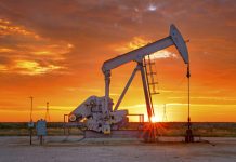El petróleo de Texas baja un 4.39 % pese a la incertidumbre sobre el estrecho de Ormuz