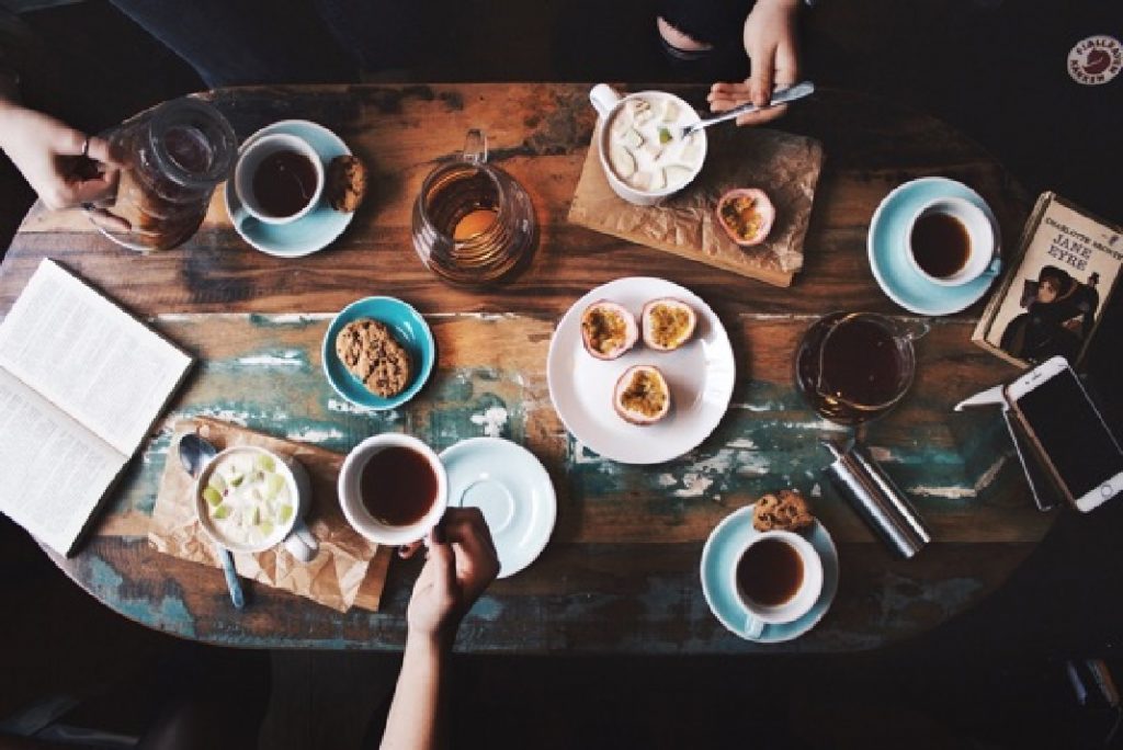 Es mejor tomar café después del desayuno y no antes, señalan