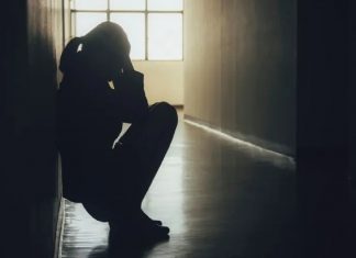 Soledad y grandes ciudades: factores de riesgo en el aumento del suicidio