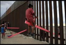 ‘Influencer’ pone a prueba muro fronterizo de Trump con México (VIDEO)