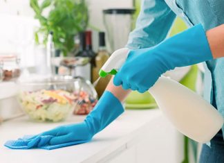 Tóxicos que nos amenazan en casa: dos expertas nos dicen cuáles