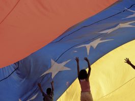 Inversionistas y economistas reaccionan a la captura de Maduro