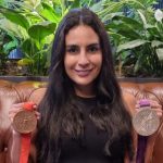 paola-espinosa-con-medallas-olimpicas