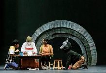 El Centro Cultural Helénico abre sus puertas a Un banjo y dos muertos, una irreverente comedia noir, mágica y musical