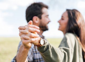 La presión social del amor idílico y sus consecuencias en la salud mental