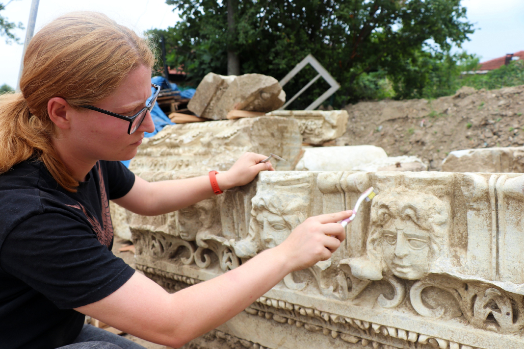 México recupera una pieza arqueológica milenaria que estaba por