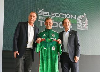 Sin obligación de títulos, pero sí con metas específicas: el contrato de Diego Cocca