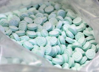 Snapchat e Instagram reclutan a jóvenes para vender fentanilo en México