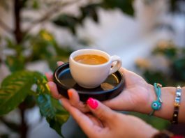 ¿Qué ocurre en el cerebro por tomar café?