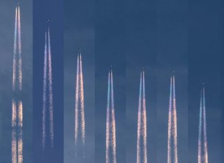 Captan unas impresionantes estelas de arcoíris en el cielo de la India