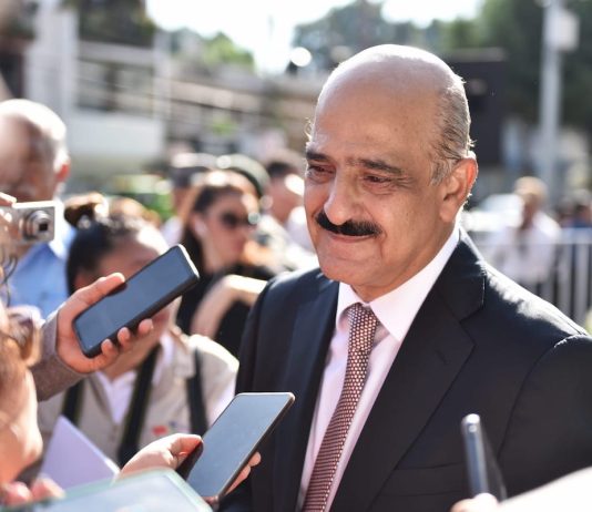 Ahued descarta renuncia y frena especulación política