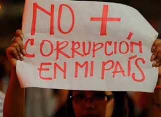 Corrupción y opacidad ahuyentan inversión en México, alerta embajador de EU