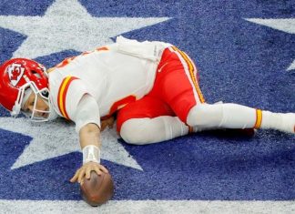 Patrick Mahomes perdió la magia y fue devorado por la defensiva de Eagles