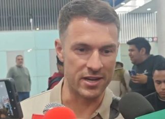 Aaron Ramsey llega a la CDMX como refuerzo de Pumas