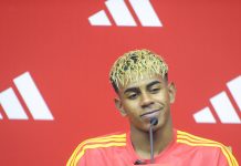 Padre de Lamine Yamal acusa que pasó “algo muy raro” en la entrega del Balón de Oro