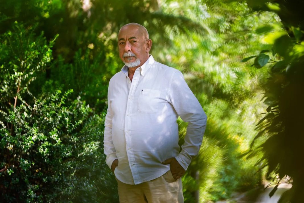 Leonardo Padura Escritor Cuba