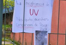 Estudiantes de la UV se manifiestan por negligencia de autoridades ante las lluvias