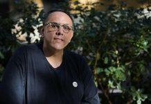 Alberto Chimal: “La IA no es ni inteligente ni artificial”