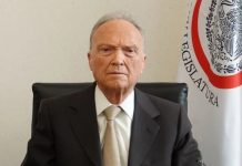 Alejandro Gertz Manero presenta carta de dimisión como titular de la FGR