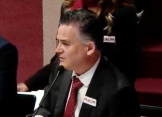 Turismo a la deriva: Rojí viaja mientras Veracruz se hunde