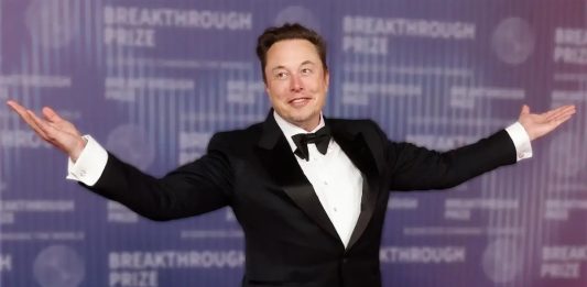 Musk rompe récord: supera los 600 mil mdd