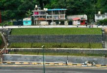 Entrega Alberto Islas muro de contención en la 21 de Marzo