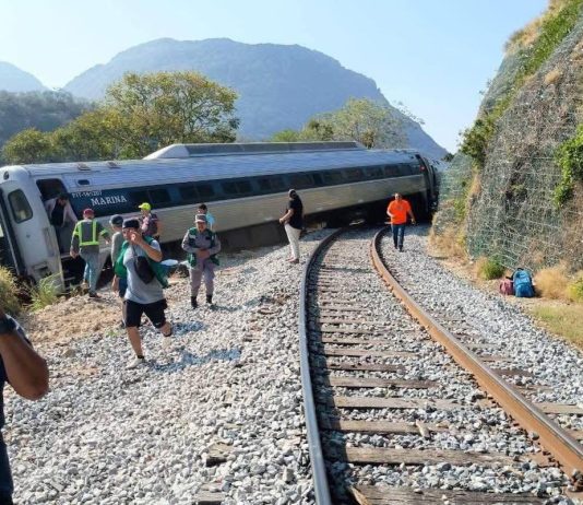 Marina confirma 13 muertos y 98 lesionados en descarrilamiento del Tren Interoceánico