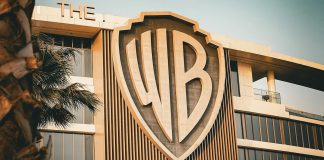 Warner Bros. sostiene que demanda de Paramount carece de fundamento