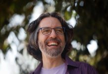 Andrés Neuman: “Mi idea de la poesía es la de un susurro cómplice”