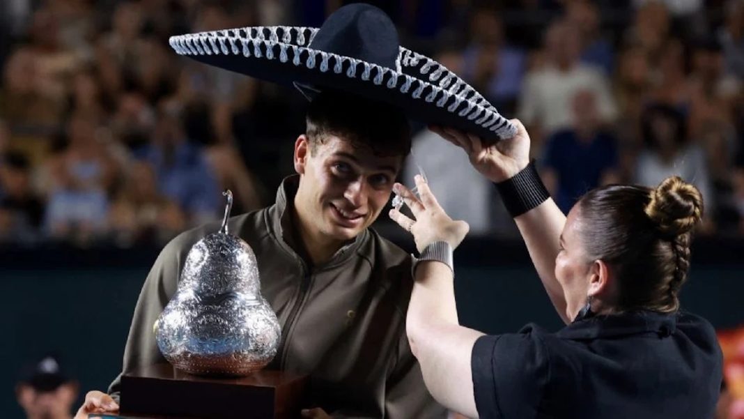 Flavio Cobolli Tenis