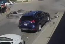 Auto irrumpe en restaurante tras choque en Sinaloa (VIDEO)