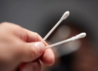 Cinco motivos para no utilizar cotonetes para los oídos