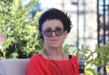 “La literatura es muy peligrosa para las jóvenes”, afirma la premio Nobel Olga Tokarczuk