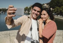El algoritmo del deseo: ¿Puede la IA salvar el romance de Tinder con Wall Street?