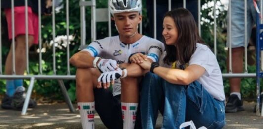 La ciclista Romina Hinojosa representará a México en el Tour de Francia; es novia de Isaac del Toro