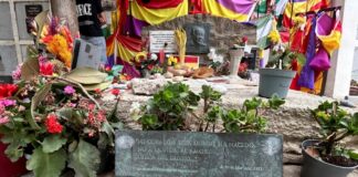 Antonio Machado, el vecino ilustre de Colliure que nunca está solo en su tumba