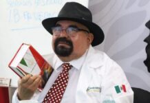 Sin cédula de especialista y bajo la lupa: exhiben a Roberto Ramos Alor en Veracruz