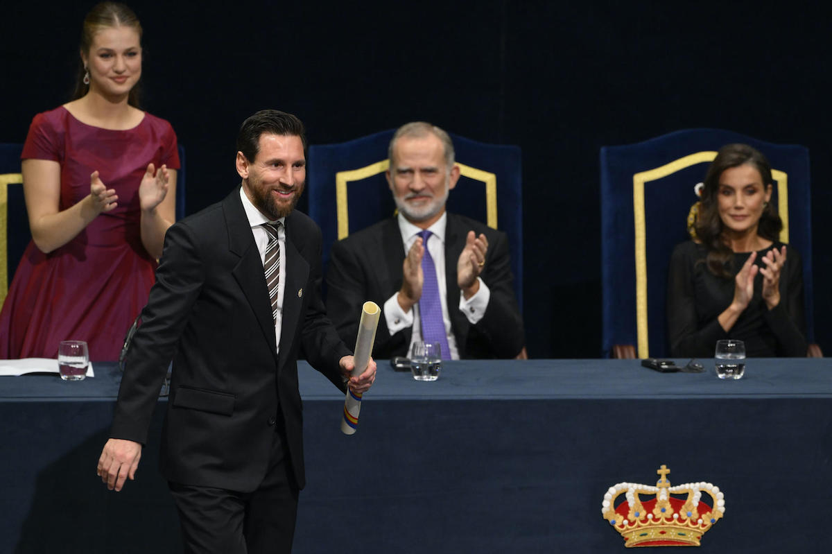 Messi aÒade el Premio Princesa de Asturias de los Deportes a su vitrina de trofeos