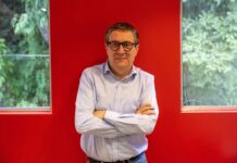 Luisgé Martín: “En estos tiempos oscurísimos que vivimos hay que pelear sin complejos”